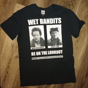 Home Alone Wet Bandits Be On The Lookout Harry & Marv T-shirt Sz L Black/White